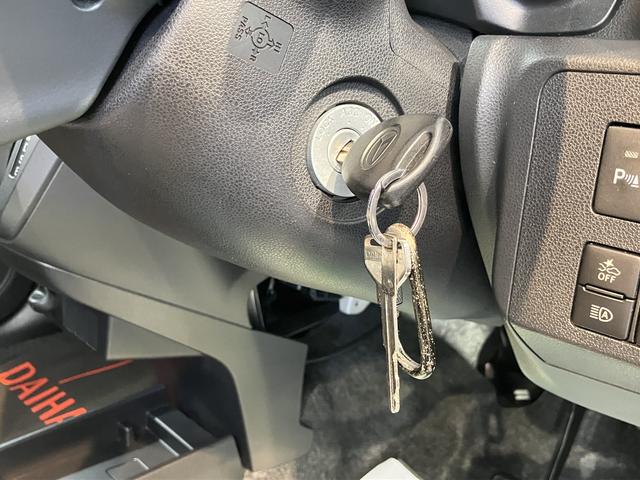 ミライースＬ　ＳＡIII２ＷＤ　セパレートシート　ハロゲンヘッドライト　コーナーセンサー　アイドリングストップ車　オートマチックハイビーム　ＣＤ　ＡＭ　ＦＭ　ＡＵＸ（愛媛県）の中古車