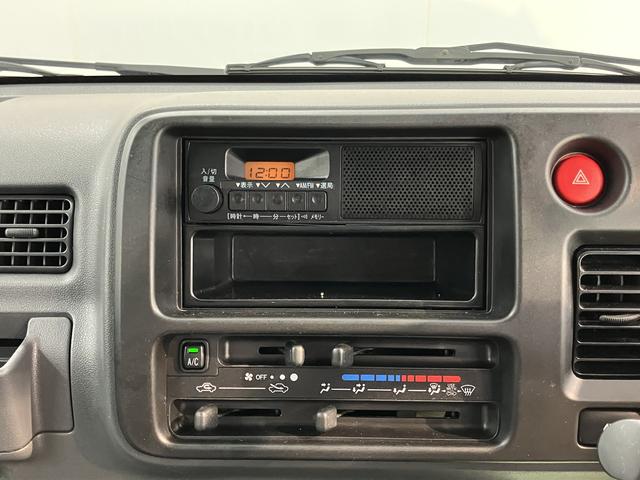 ハイゼットトラックジャンボ４ＷＤ　ＭＴ車　ＥＴＣ　ラジオ　荷台作業灯　マニュアルエアコン　運転席エアバッグ　パワステ　パワーウインドウ（愛媛県）の中古車