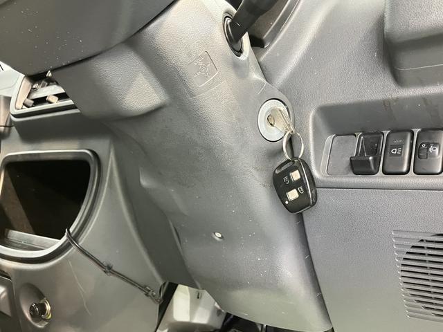 ハイゼットトラックジャンボ４ＷＤ　ＭＴ車　ＥＴＣ　ラジオ　荷台作業灯　マニュアルエアコン　運転席エアバッグ　パワステ　パワーウインドウ（愛媛県）の中古車