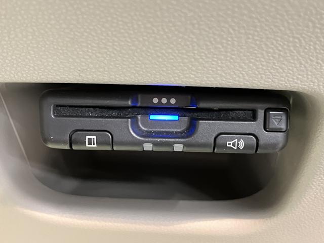 キャストスタイルＸ　リミテッド　ＳＡIIIプッシュスタート　メモリーナビ　フルセグＴＶ　バックカメラ　前方ドライブレコーダー　ＥＴＣ車載器　オートエアコン　オートライト　オートハイビーム　左右シートヒーター　アイドリングストップ（愛媛県）の中古車