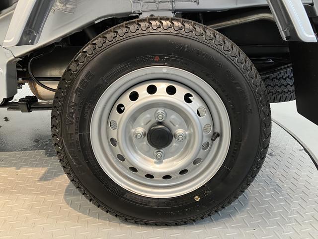 ハイゼットトラックスタンダードエアコン　パワステ　ＡＭ・ＦＭラジオ　ＡＢＳ　運転席エアバック　２ＷＤ・５ＭＴ車（愛媛県）の中古車