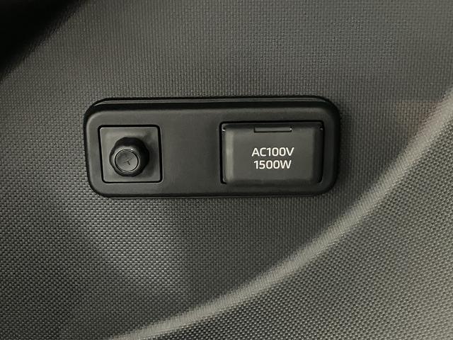 ロッキープレミアムＧ　ＨＥＶメモリーナビ　パノラマモニター　前後ドライブレコーダー　フルセグＴＶ　アダプティブクルーズコントロール　ＬＥＤヘッドライト　フォグランプ　プッシュスタート　左右シートヒーター　スマートアシスト（愛媛県）の中古車