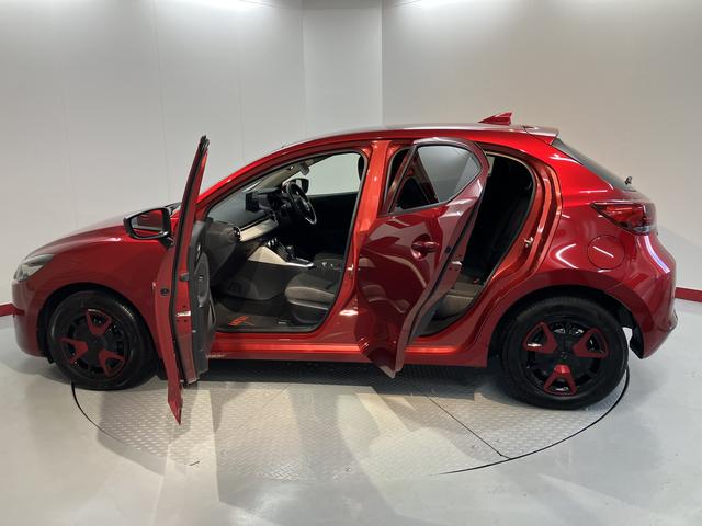 ＭＡＺＤＡ２１５　ＢＤ純正ナビ　パノラマモニター　プッシュスタート　　ＬＥＤヘッドライト　アダプティブヘッドライトオートエアコン　前後ドライブレコーダー　アイドリングストップ（愛媛県）の中古車