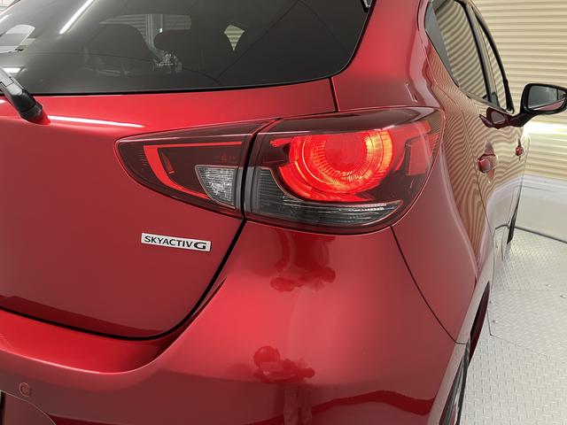 ＭＡＺＤＡ２１５　ＢＤ純正ナビ　パノラマモニター　プッシュスタート　　ＬＥＤヘッドライト　アダプティブヘッドライトオートエアコン　前後ドライブレコーダー　アイドリングストップ（愛媛県）の中古車