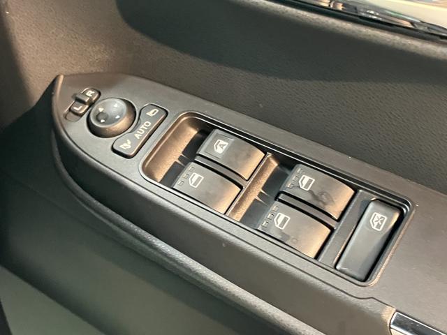 タントカスタムＸ両側電動スライドドア　前席シートヒーター　電動パーキング　オートライト　ＬＥＤヘッドライト　プッシュスタート　アイドリングストップ　キーフリーシステム　電動格納ドアミラー（愛媛県）の中古車