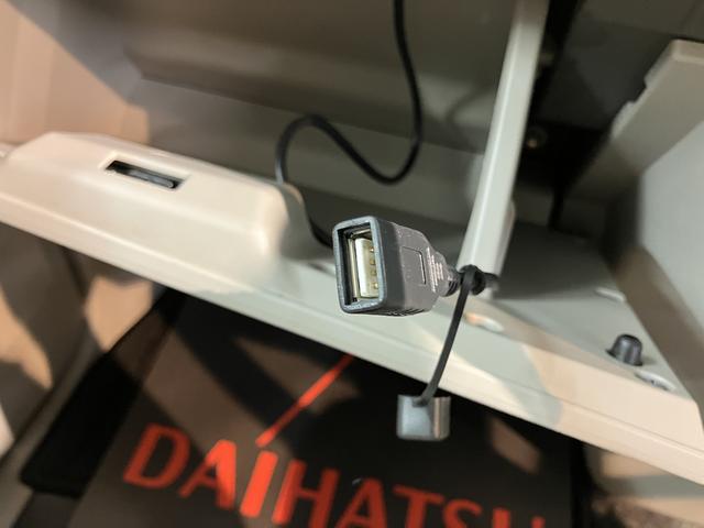タントＸ　ＳＡ純正ナビ　バックカメラ　ワンセグＴＶ　ＣＤ　ＵＳＢ　左側電動スライドドア　オートライト　プッシュスタート　アイドリングストップ　ベンチシート　キーフリーシステム　電動格納ドアミラー（愛媛県）の中古車