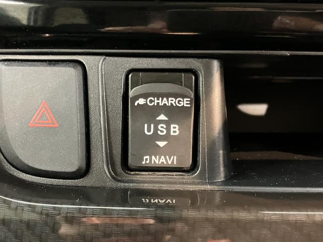 ムーヴカスタム　ＸリミテッドII　ＳＡIII純正ナビ　パノラマモニター　フルセグＴＶ　ＣＤ　ＤＶＤ　ＵＳＢ　Ｂｌｕｅｔｏｏｔｈ　ドラレコ　ＥＴＣ　運転席シートヒーター　オートライト　ＬＥＤヘッドライト　プッシュスタート　アイドリングストップ（愛媛県）の中古車