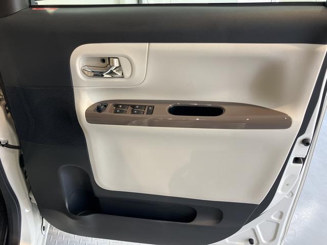 ムーヴキャンバスＸメイクアップリミテッド　ＳＡIII純正ナビ　パノラマモニター　フルセグＴＶ　ＣＤ　ＤＶＤ　ＵＳＢ　Ｂｌｕｅｔｏｏｔｈ　ドラレコ　両側電動スライドドア　プッシュスタート　アイドリングストップ　オートライト　ベンチシート　キーフリー（愛媛県）の中古車