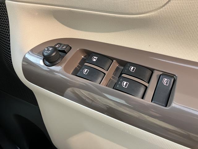 ムーヴキャンバスＧメイクアップ　ＳＡII２ＷＤ　プッシュスタート　両側電動スライドドア　アイドリングストップ車　ベンチシート　オートライト　ＬＥＤヘッドライト　フロントフォグランプ　純正ナビ　オートエアコン　フルセグＴＶ　ＣＤ　ＤＶＤ（愛媛県）の中古車