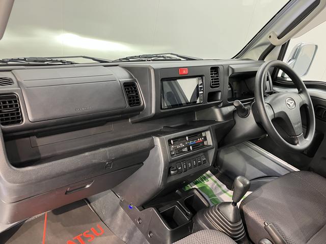 ハイゼットトラックジャンボＳＡIIIｔ４ＷＤ　スマートアシスト　コーナーセンサー　オートライト　ＬＥＤヘッドライト　荷台作業灯　ＥＴＣ車載器　純正ナビ　フルセグＴＶ　ＣＤ　ＤＶＤ　ＵＳＢ　Ｂｌｕｅｔｏｏｔｈ　ナビ連動ドライブレコーダー（愛媛県）の中古車