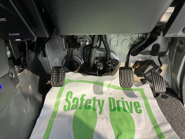 ハイゼットトラックジャンボＳＡIIIｔ４ＷＤ　スマートアシスト　コーナーセンサー　オートライト　ＬＥＤヘッドライト　荷台作業灯　ＥＴＣ車載器　純正ナビ　フルセグＴＶ　ＣＤ　ＤＶＤ　ＵＳＢ　Ｂｌｕｅｔｏｏｔｈ　ナビ連動ドライブレコーダー（愛媛県）の中古車