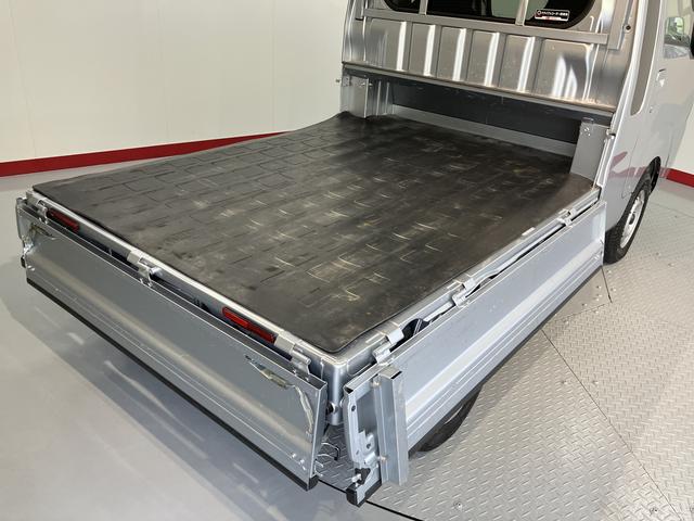 ハイゼットトラックジャンボＳＡIIIｔ４ＷＤ　スマートアシスト　コーナーセンサー　オートライト　ＬＥＤヘッドライト　荷台作業灯　ＥＴＣ車載器　純正ナビ　フルセグＴＶ　ＣＤ　ＤＶＤ　ＵＳＢ　Ｂｌｕｅｔｏｏｔｈ　ナビ連動ドライブレコーダー（愛媛県）の中古車
