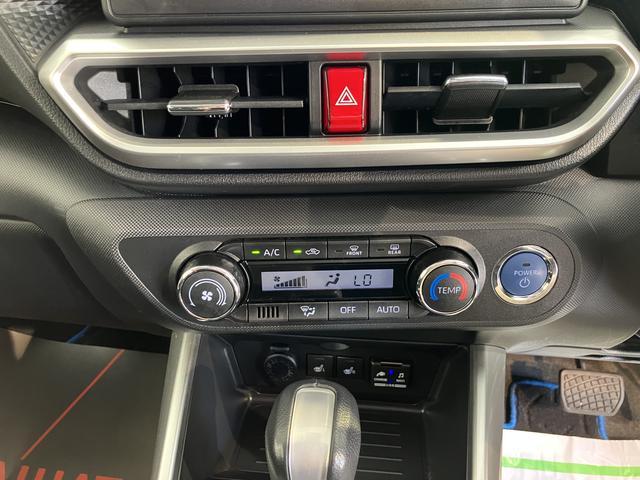 ロッキープレミアムＧ　ＨＥＶ純正ナビ　バックカメラ　フルセグＴＶ　ＣＤ　ＤＶＤ　ＵＳＢ　Ｂｌｕｅｔｏｏｔｈ　ドラレコ　前席シートヒーター　オートライト　ＬＥＤヘッドライト　障害物センサー　プッシュスタート　電動パーキング（愛媛県）の中古車