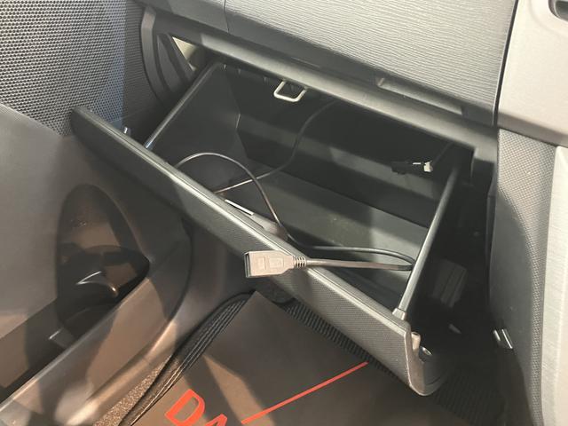 ムーヴカスタム　ＲＳ２ＷＤ　プッシュスタート　ベンチシート　オートライト　ＨＩＤヘッドライト　フロントフォグランプ　　バックカメラ装着車　Aftermarketドライブレコーダー（愛媛県）の中古車