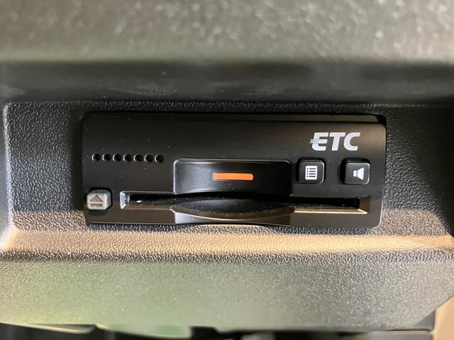 ジムニーＸＬ４ＷＤ　５ＭＴ車　純正ナビ　フルセグＴＶ　ＣＤ　ＤＶＤ　ＵＳＢ　Ｂｌｕｅｔｏｏｔｈ　ＥＴＣ　社外ドライブレコーダー　プッシュスタート　前席シートヒーター　フォグランプ（愛媛県）の中古車