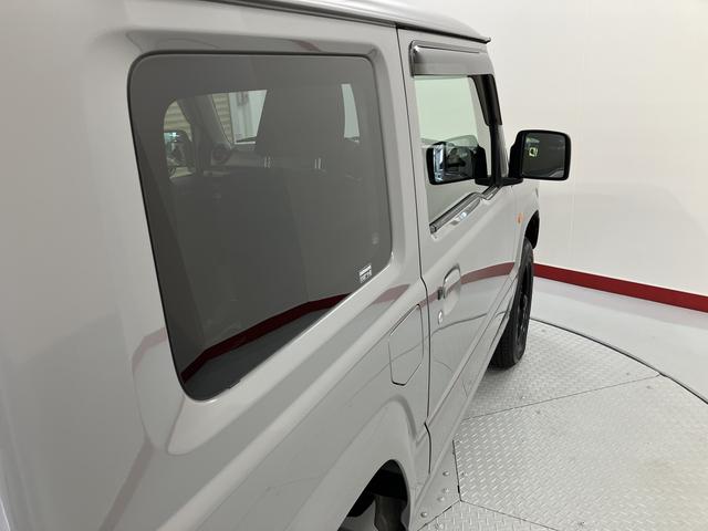 ジムニーＸＬ４ＷＤ　５ＭＴ車　純正ナビ　フルセグＴＶ　ＣＤ　ＤＶＤ　ＵＳＢ　Ｂｌｕｅｔｏｏｔｈ　ＥＴＣ　社外ドライブレコーダー　プッシュスタート　前席シートヒーター　フォグランプ（愛媛県）の中古車
