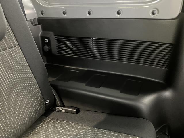 ジムニーＸＬ４ＷＤ　５ＭＴ車　純正ナビ　フルセグＴＶ　ＣＤ　ＤＶＤ　ＵＳＢ　Ｂｌｕｅｔｏｏｔｈ　ＥＴＣ　社外ドライブレコーダー　プッシュスタート　前席シートヒーター　フォグランプ（愛媛県）の中古車