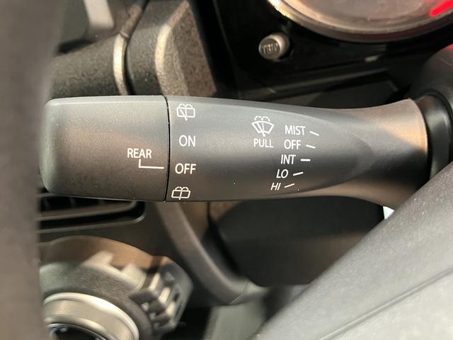 ジムニーＸＬ４ＷＤ　５ＭＴ車　純正ナビ　フルセグＴＶ　ＣＤ　ＤＶＤ　ＵＳＢ　Ｂｌｕｅｔｏｏｔｈ　ＥＴＣ　社外ドライブレコーダー　プッシュスタート　前席シートヒーター　フォグランプ（愛媛県）の中古車