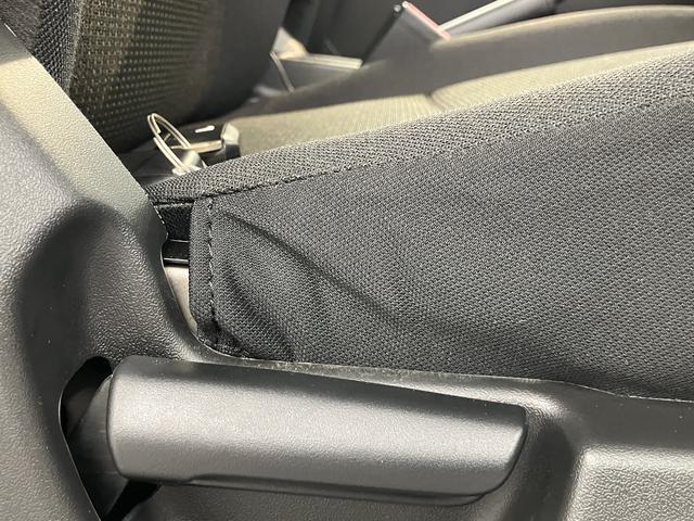 ジムニーＸＬ４ＷＤ　５ＭＴ車　純正ナビ　フルセグＴＶ　ＣＤ　ＤＶＤ　ＵＳＢ　Ｂｌｕｅｔｏｏｔｈ　ＥＴＣ　社外ドライブレコーダー　プッシュスタート　前席シートヒーター　フォグランプ（愛媛県）の中古車