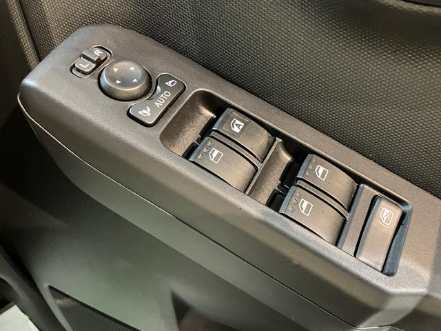 タフトＧ　ダーククロムベンチャー２ＷＤ　プッシュスタート　オートライト　オートマチックハイビーム　電動パーキングブレーキ　オートブレーキホールド　運転席・助手席シートヒーター　ＬＥＤヘッドライト　フロントフォグランプ（愛媛県）の中古車