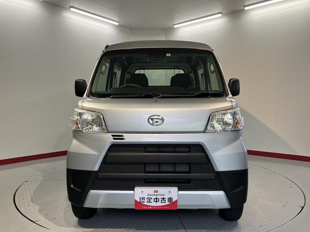 ハイゼットカーゴデッキバンＬ　ＳＡIII２ＷＤ　ＭＴ車　アイドリングストップ車　オートマチックハイビーム　ハロゲンヘッドライト　純正ＣＤデッキ（愛媛県）の中古車