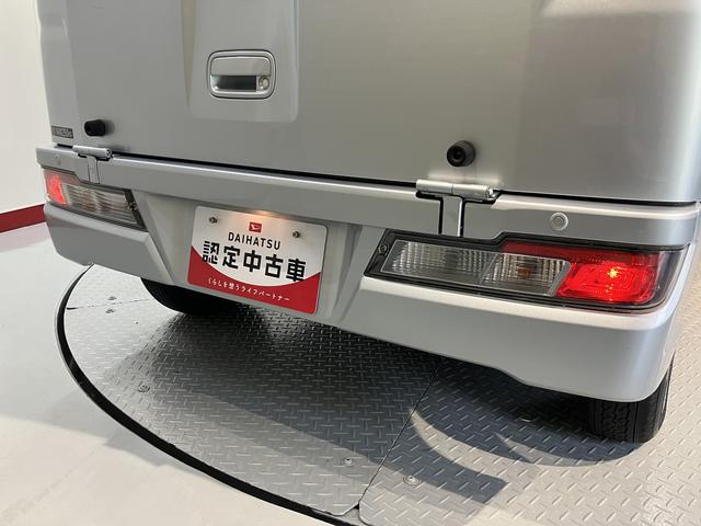 ハイゼットカーゴデッキバンＬ　ＳＡIII２ＷＤ　ＭＴ車　アイドリングストップ車　オートマチックハイビーム　ハロゲンヘッドライト　純正ＣＤデッキ（愛媛県）の中古車