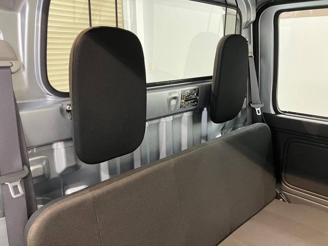 ハイゼットカーゴデッキバンＬ　ＳＡIII２ＷＤ　ＭＴ車　アイドリングストップ車　オートマチックハイビーム　ハロゲンヘッドライト　純正ＣＤデッキ（愛媛県）の中古車