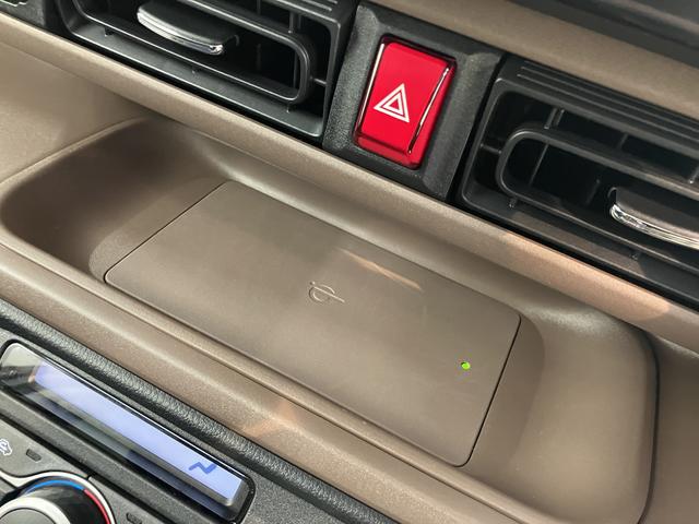 ムーヴキャンバスセオリーＧ２ＷＤ　電動パーキングブレーキ　オートブレーキホールド　ベンチシート　運転席・助手席シートヒーター　プッシュスタート　両側電動スライドドア　コーナーセンサー　アイドリングストップ車　オートライト（愛媛県）の中古車