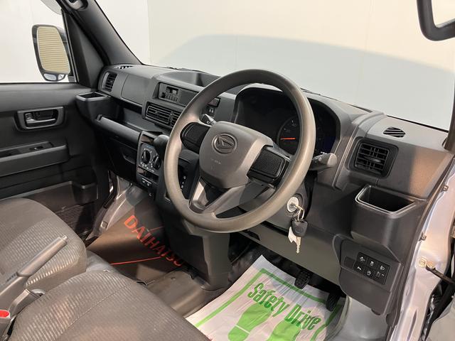 ハイゼットカーゴＤＸ２ＷＤ　ＣＶＴ　ラジオ　両側スライドドア　ＥＴＣ　エアコン　パワステ　パワーウィンドウ　ＡＢＳ　エアバッグ　キーレスエントリー（愛媛県）の中古車