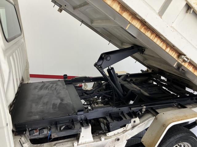 ハイゼットトラック多目的ダンプエアコン　パワステ　ＡＭ・ＦＭラジオ　４枚リーフスプリング　運転席エアバック（愛媛県）の中古車