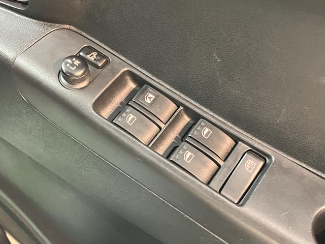 ムーヴコンテカスタム　ＲＳ純正ナビ　ＣＤ　ＤＶＤ　ＵＳＢ　Ｂｌｕｅｔｏｏｔｈ　ベンチシート　ディスチャージヘッドライト　キーフリーシステム　電動格納ドアミラー　オートエアコン　パワステ　パワーウインドウ（愛媛県）の中古車