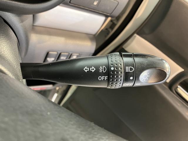 ムーヴコンテカスタム　ＲＳ純正ナビ　ＣＤ　ＤＶＤ　ＵＳＢ　Ｂｌｕｅｔｏｏｔｈ　ベンチシート　ディスチャージヘッドライト　キーフリーシステム　電動格納ドアミラー　オートエアコン　パワステ　パワーウインドウ（愛媛県）の中古車