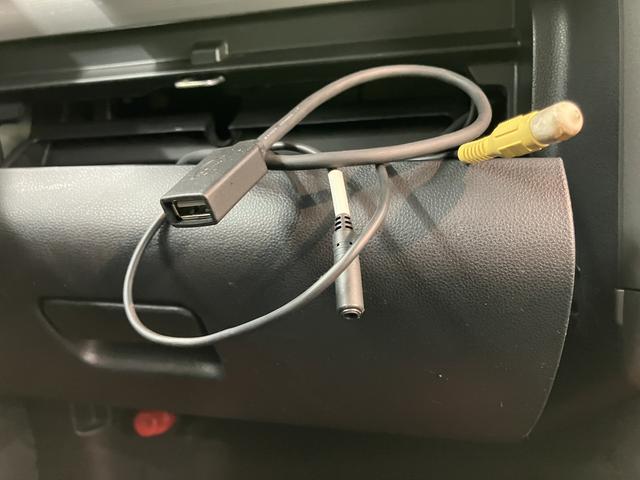 ムーヴコンテカスタム　ＲＳ純正ナビ　ＣＤ　ＤＶＤ　ＵＳＢ　Ｂｌｕｅｔｏｏｔｈ　ベンチシート　ディスチャージヘッドライト　キーフリーシステム　電動格納ドアミラー　オートエアコン　パワステ　パワーウインドウ（愛媛県）の中古車
