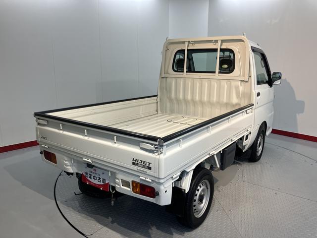 ハイゼットトラックエアコン・パワステ　スペシャル４ＷＤ　ミッション車　マニュアルエアコン　パワステ　ラジオ（愛媛県）の中古車