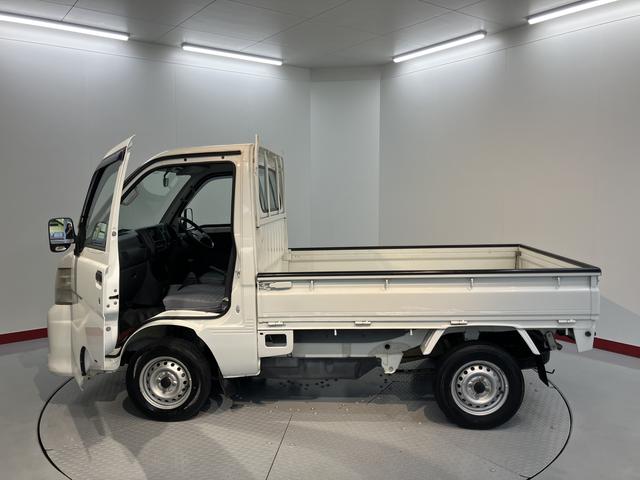 ハイゼットトラックエアコン・パワステ　スペシャル４ＷＤ　ミッション車　マニュアルエアコン　パワステ　ラジオ（愛媛県）の中古車
