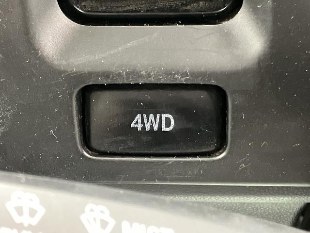 ハイゼットトラックエアコン・パワステ　スペシャル４ＷＤ　ミッション車　マニュアルエアコン　パワステ　ラジオ（愛媛県）の中古車