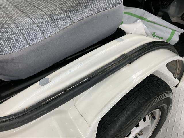ハイゼットトラックエアコン・パワステ　スペシャル４ＷＤ　ミッション車　マニュアルエアコン　パワステ　ラジオ（愛媛県）の中古車