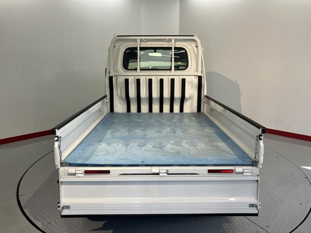 ハイゼットトラックスタンダードエアコン　パワステ　運転席エアバック　ＡＢＳ　４ＷＤ　４速オートマチック（愛媛県）の中古車