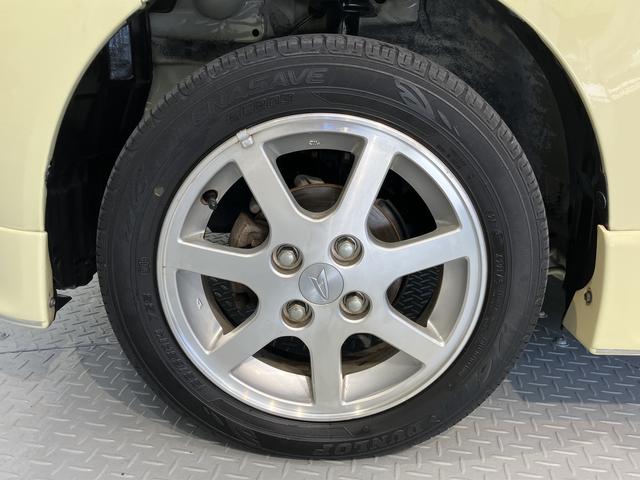 エッセカスタム２ＷＤ　ＭＴ車　ハロゲンヘッドライト　フロントフォグランプ　盗難防止装置　純正アルミホイール　ＣＤ　ＡＭ　ＦＭ（愛媛県）の中古車
