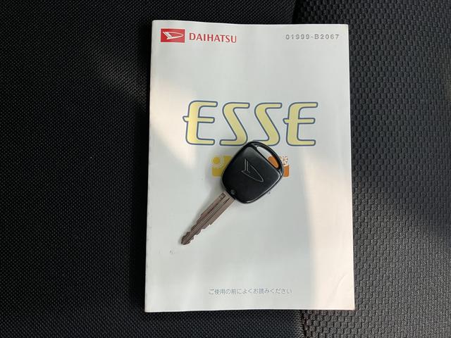 エッセカスタム２ＷＤ　ＭＴ車　ハロゲンヘッドライト　フロントフォグランプ　盗難防止装置　純正アルミホイール　ＣＤ　ＡＭ　ＦＭ（愛媛県）の中古車