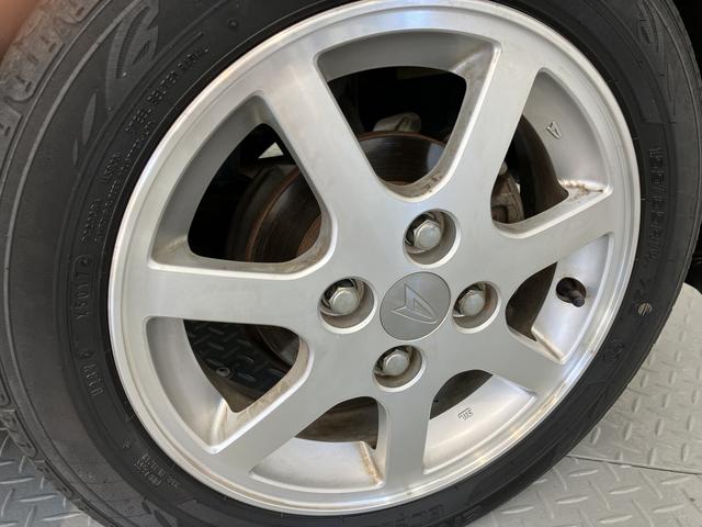 エッセカスタム２ＷＤ　ＭＴ車　ハロゲンヘッドライト　フロントフォグランプ　盗難防止装置　純正アルミホイール　ＣＤ　ＡＭ　ＦＭ（愛媛県）の中古車