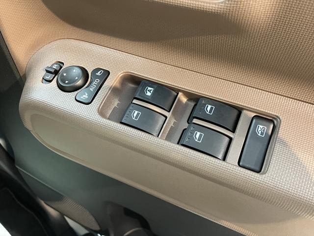 ムーヴキャンバスセオリーＧ２ＷＤ　プッシュスタート　両側電動スライドドア　コーナーセンサー　アイドリングストップ車　オートライト　オートマチックハイビーム　ベンチシート　運転席・助手席シートヒーター　電動パーキングブレーキ（愛媛県）の中古車