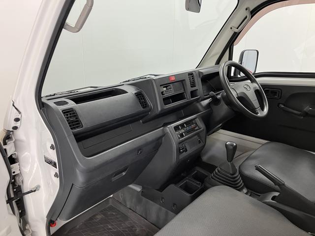 ハイゼットトラックスタンダード４ＷＤ　ＭＴ車　マニュアルエアコン　パワステ　ＡＢＳ　運転席エアバッグ　ラジオ（愛媛県）の中古車