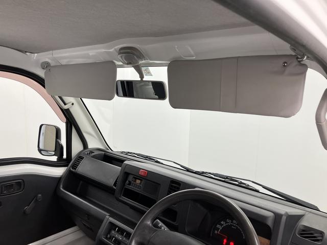 ハイゼットトラックスタンダード４ＷＤ　ＭＴ車　マニュアルエアコン　パワステ　ＡＢＳ　運転席エアバッグ　ラジオ（愛媛県）の中古車