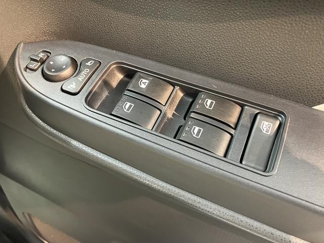 タントＸ２ＷＤ　プッシュスタート　片側電動スライドドア　コーナーセンサー　アイドリングストップ車　オートライト　オートマチックハイビーム　ベンチシート　運転席・助手席シートヒーター　ＬＥＤヘッドライト（愛媛県）の中古車
