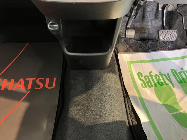 キャストアクティバＸ　ＳＡII純正ナビ　バックカメラ　フルセグＴＶ　ＣＤ　ＤＶＤ　ＵＳＢ　Ｂｌｕｅｔｏｏｔｈ　ＥＴＣ　オートライト　ベンチシート　プッシュスタート　アイドリングストップ　電動格納ドアミラー　キーフリーシステム（愛媛県）の中古車