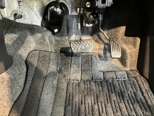 ミライースＧ　リミテッドＳＡIII２ＷＤ　プッシュスタート　コーナーセンサー　オートライト　オートマチックハイビーム　アイドリングストップ車　運転席・助手席シートヒーター　盗難防止装置　ＬＥＤヘッドライト　純正ナビ　純正ＥＴＣ車載器（愛媛県）の中古車