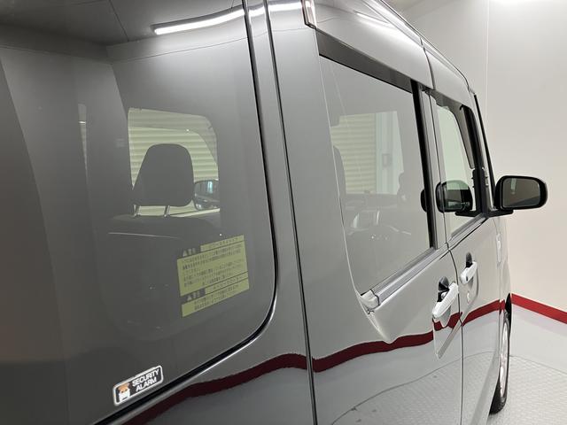 ピクシスメガＸ　ＳＡ２ＷＤ　プッシュスタート　両側電動スライドドア　アイドリングストップ車　オートライト　ＨＩＤヘッドライト　フロントフォグランプ　盗難防止装置　純正ナビ　ＣＤ　ＤＶＤ　フルセグＴＶ　ＳＤ　ＵＳＢ（愛媛県）の中古車