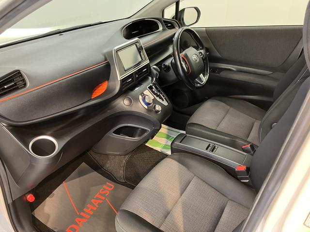 シエンタハイブリッド　ファンベースＧ純正ナビ　パノラマモニター　ワンセグＴＶ　ＣＤ　Ｂｌｕｅｔｏｏｔｈ　ドラレコ　ＥＴＣ　両側電動スライドドア　オートライト　ＬＥＤヘッドライト　クルーズコントロール　電動格納ドアミラー　キーフリー（愛媛県）の中古車