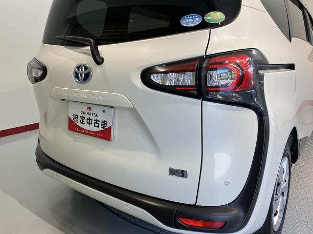 シエンタハイブリッド　ファンベースＧ純正ナビ　パノラマモニター　ワンセグＴＶ　ＣＤ　Ｂｌｕｅｔｏｏｔｈ　ドラレコ　ＥＴＣ　両側電動スライドドア　オートライト　ＬＥＤヘッドライト　クルーズコントロール　電動格納ドアミラー　キーフリー（愛媛県）の中古車